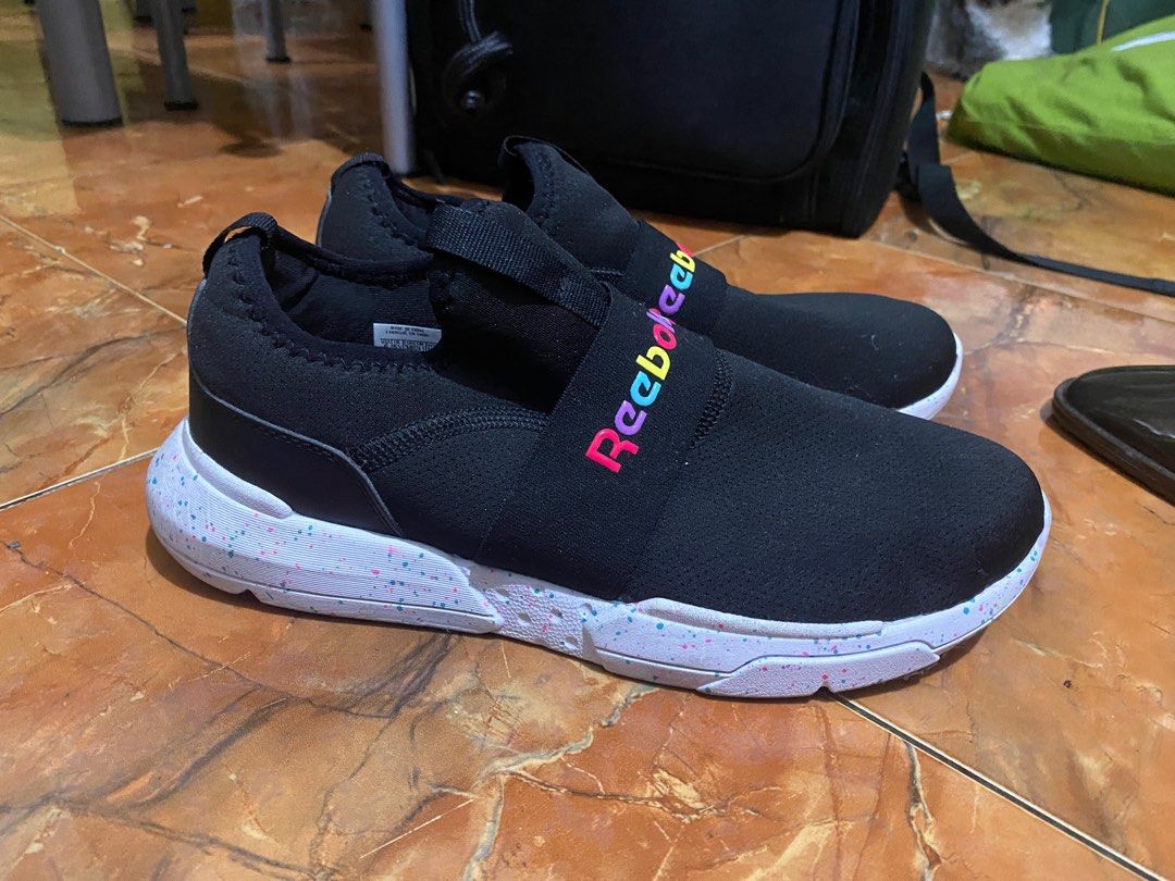 Reebok Flash Gordon Slip-on sneakers - workout/walking (Category: Sneakers) located in Mandaluyong City. Submitted by idassc (Listing ID 1398129243, Image 3). Description: Used twice indoors.