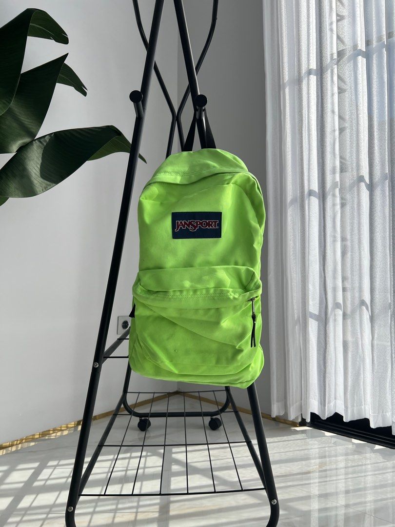 jansport backpack fluorescent green Right Pack this pack proves that bigger really is better. ZAP GREEN/ MAMMOTH BLUE