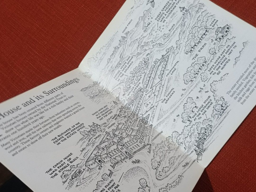 The Victorian House (Category: Storybooks) located in Manila. Submitted by krishna_ayanami (Listing ID 1398000115, Image 2). Description: Feel free to ask questions about the item.