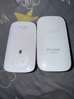TP-Link 1200Mbps Gigabit Powerline Network Extender64177338216707110