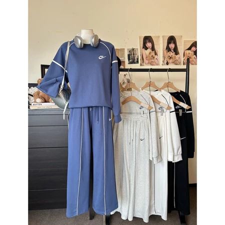 Trendy Lined Track Pullover + Pants Set (Category: Sets or Coordinates) located in Caloocan City. Submitted by seoyah (Listing ID 1398068417, Image 2). Description: Material : Cotton Plus Size : No Pattern : Embroidery Size : Free Size .