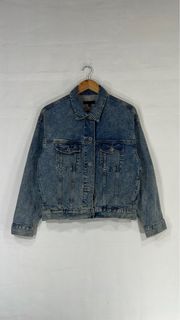 (Category: ) located in . Submitted by globaltriftstore (Listing ID 1398104981, Image 1). Description: .