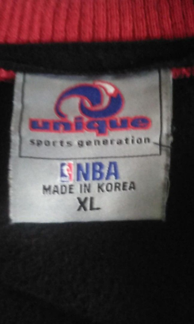 unique brand .. la vintage allstar 2004 jacket (Category: Activewear) located in Manila. Submitted by dee_cee (Listing ID 1398105297, Image 3). Description: .