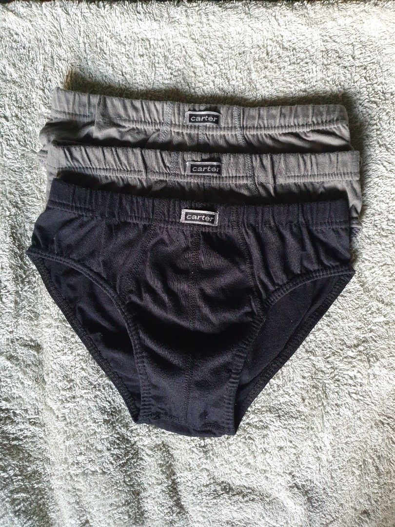 Walker underwear (S) 28" (Category: Underwear) located in Makati City. Submitted by playerplusone (Listing ID 1397989827, Image 2). Description: Walker underwear Size: Small (for 28 inches below waistline, pwede sa teens) Bago pa di nasuot kasi masikip No box.