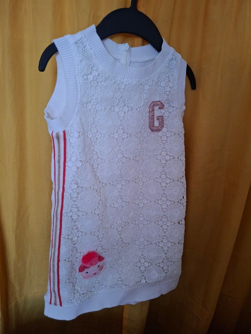 White dress (Category: Babies & Kids Fashion) located in Bacoor. Submitted by cloudcerine (Listing ID 1398001668, Image 2). Description: Brand: Gingersnaps Dress Size: 6 Condition: VGUC Price: 250 No issue.
