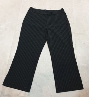 Uniqlo relaco 3/4 pants For Sale Carousell Singapore
