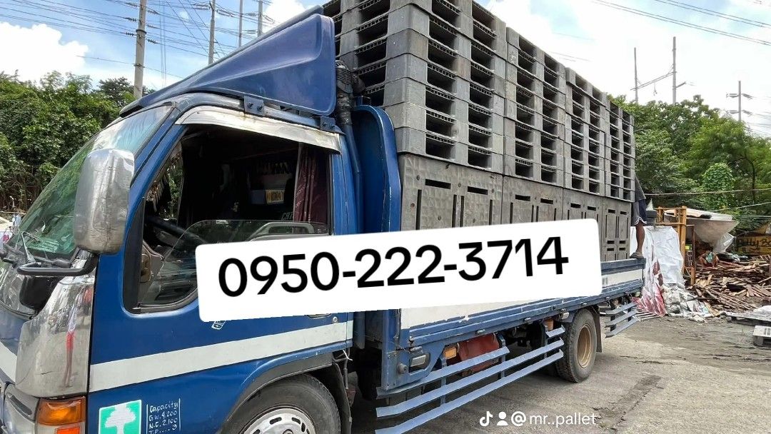 Wood and Plastic Pallet (Category: Industrial Equipment) located in Quezon City. Submitted by mrpallet27 (Listing ID 1397976909, Image 3). Description: PLASTIC PALLET ANG WOODEN PALLET.