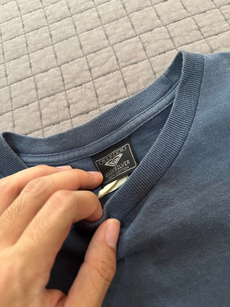 Y2k Quiksilver Graphic Tee (Category: Shirts) located in Las Pinas. Submitted by essentialsbyj (Listing ID 1398061691, Image 3). Description: Y2k Quiksilver Graphic Tee Size: XS to Small Dimensions: 16.5W x 21L Great condition No issues All sales final no refunds no returns no exchange *color may vary due to lighting* 📍Las Pinas area (df shouldered by buyer) .