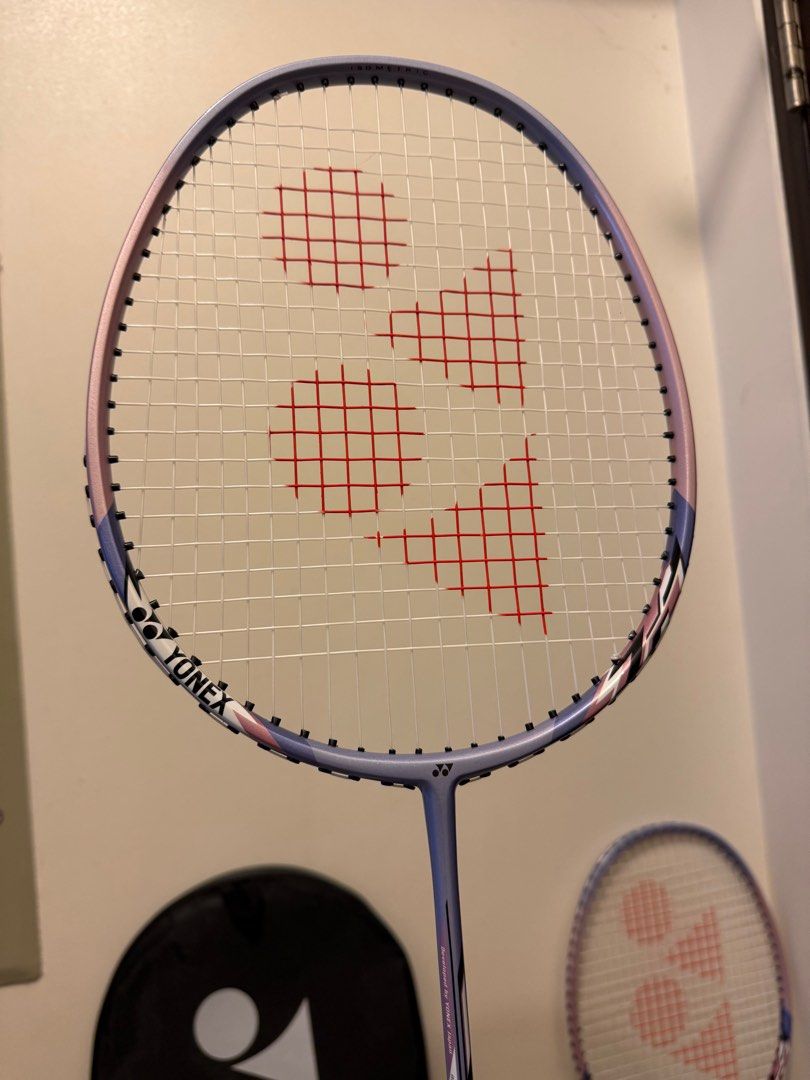 Yonex Nanoray 7000i Badminton Racket (Category: Racket and Ball Sports) located in Makati City. Submitted by rizzabandi81195 (Listing ID 1398102585, Image 1). Description: - Yonex Nanoray 7000i badminton racket - Eye-catching purple and pink color scheme - Includes original black Yonex carrying case.