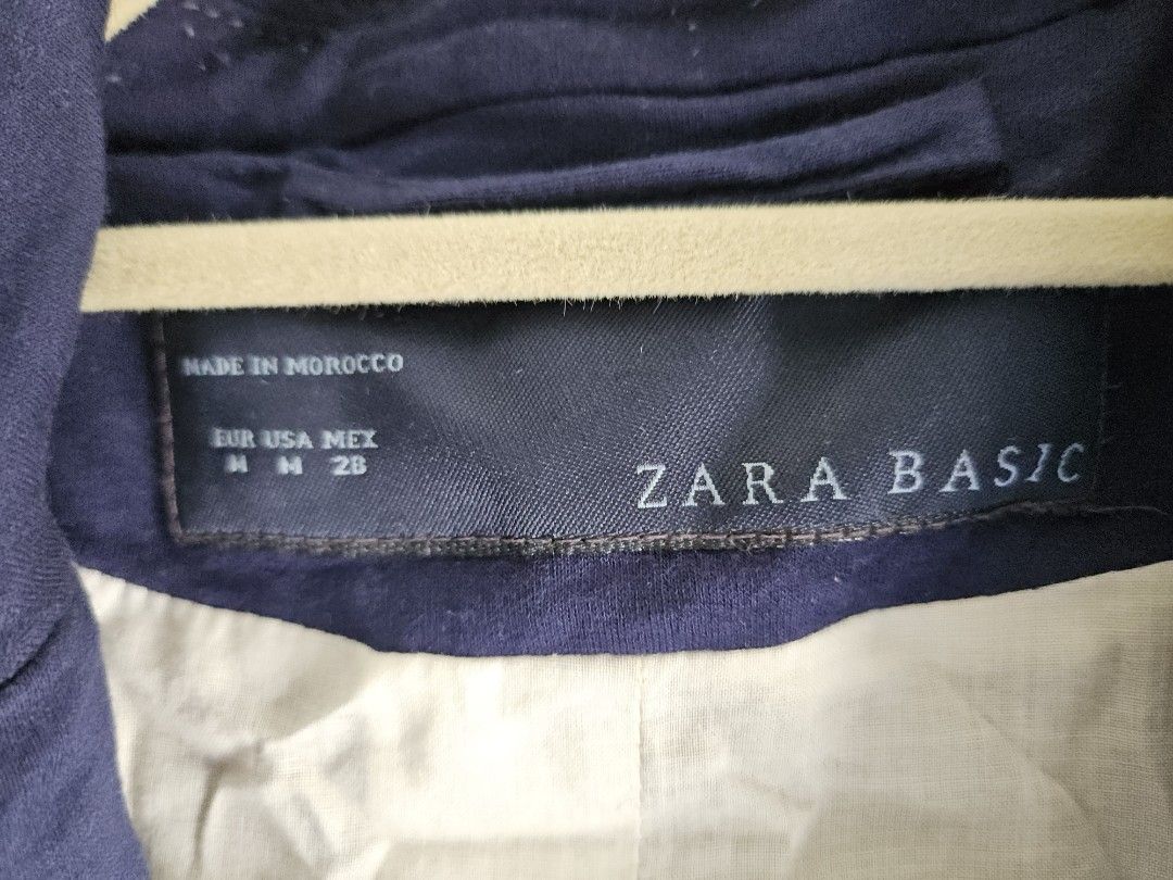 Zara Basic Jacket (Category: Coats, Jackets and Outerwear) located in Manila. Submitted by ivyfcb (Listing ID 1397987621, Image 2). Description: .