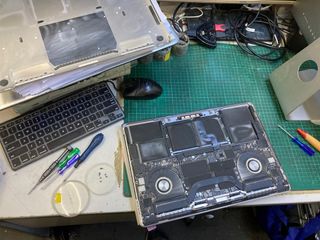 （分類：）位於 。 由 bgoodlaptop 提交（商品編號 1398296855，圖片 1）。簡介： 。