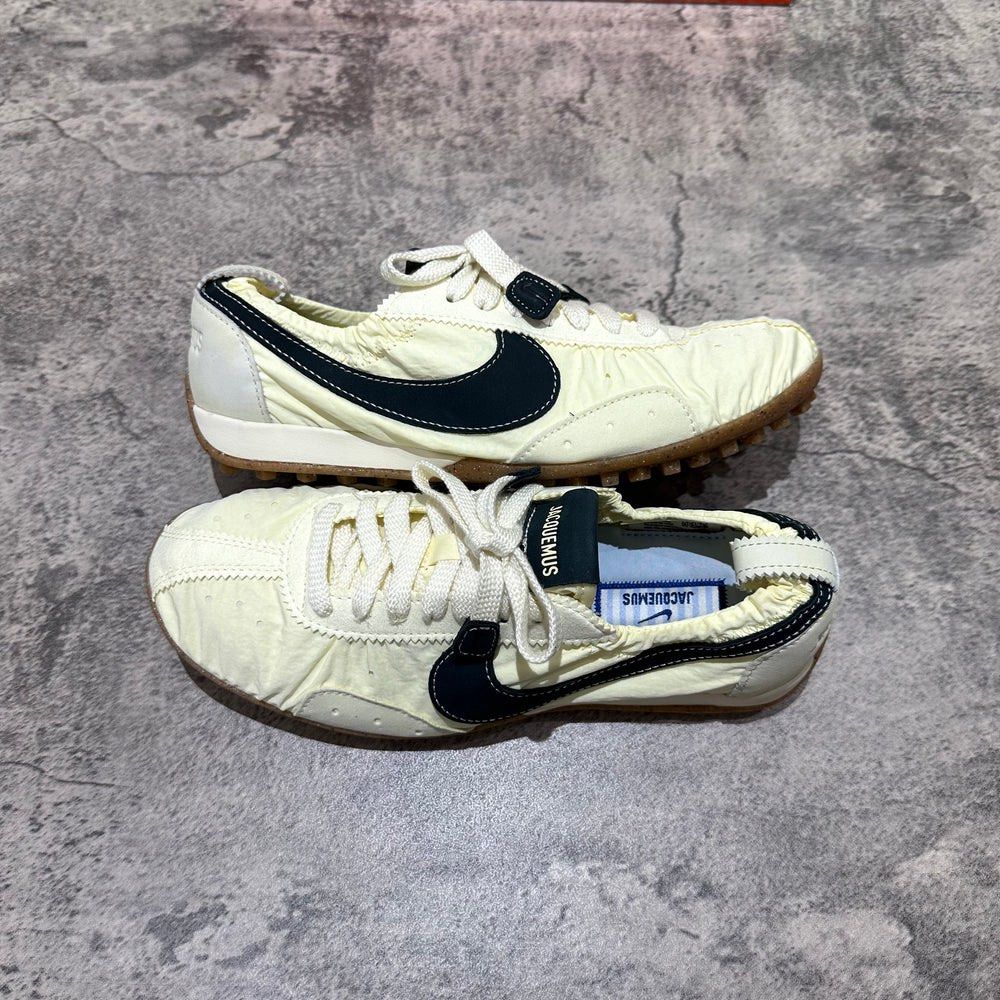 靴 Nike JACQUEMUS MOON SHOE SP Pale Yellow Moon Shoe Jacquemus + Nike by JACQUEMUS | Official website