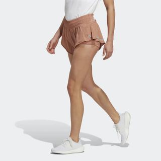 (Category: ) located in . Submitted by thetinyfashionista (Listing ID 1398278622, Image 1). Description: .