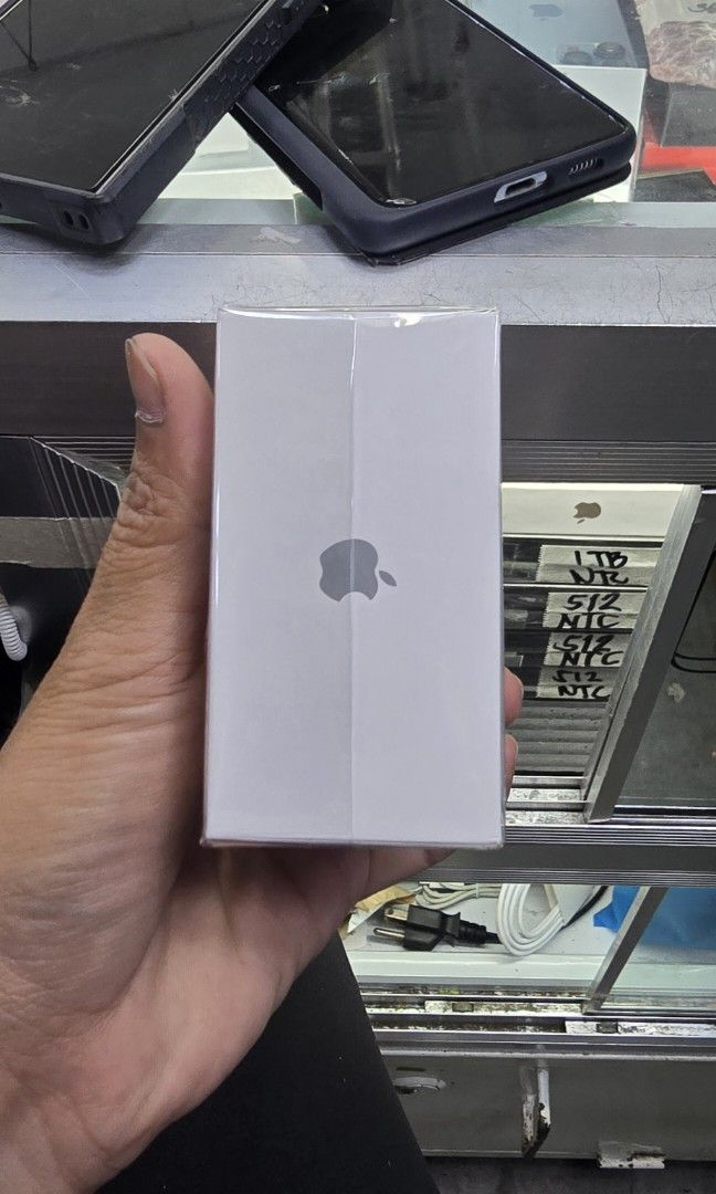 Airpods 3 Pro Original (Category: Headphones & Headsets) located in Quezon City. Submitted by samanthaga21954 (Listing ID 1398324133, Image 2). Description: Airpods 3 Pro Original Brandnew Sealed with Warranty Onhand Stock.