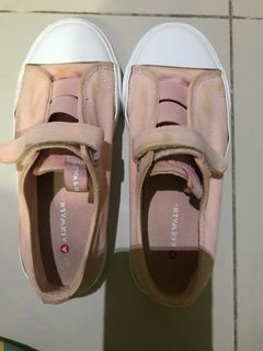 (Kategori: ) berada di . Dikirim oleh boxdebora (ID iklan 1398309468, Gambar 1). Deskripsi: .