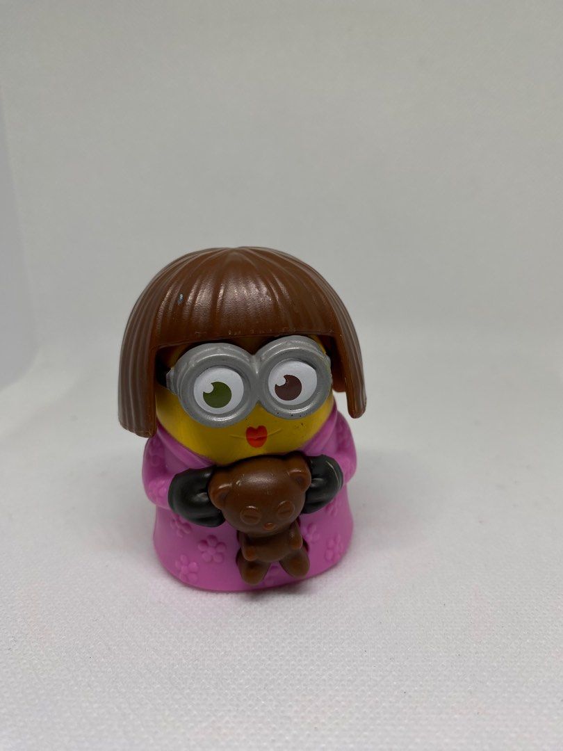 Bob's Flying Wig Minions | Mcdonalds (Category: Hair Accessories) located in Mandaluyong City. Submitted by baboools (Listing ID 1398294175, Image 1). Description: .