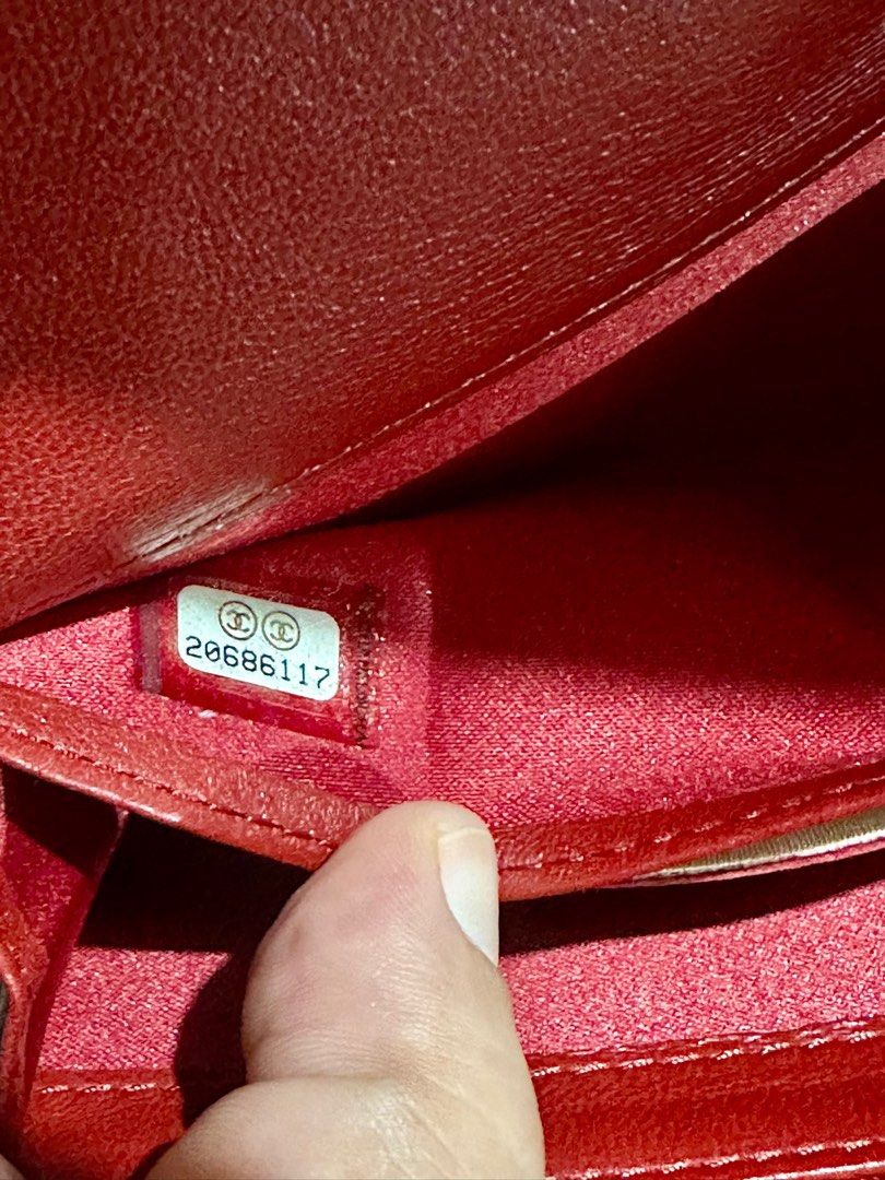 Chanel Camellia Long Wallet (Category: Luxury Bags & Wallets) located in Davao. Submitted by rayneebel (Listing ID 1392258216, Image 2). Description: This CC Camellia wallet is in 9/10 condition and it comes with dustbag & paper bag...