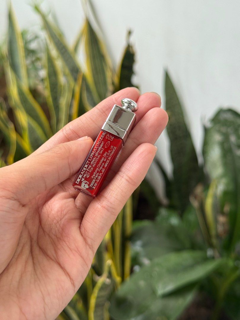 Dior Lip Maximizer 028 mini (Category: Makeup) located in Pasig City. Submitted by beautyloversph (Listing ID 1398214690, Image 2). Description: Auth 💯 .