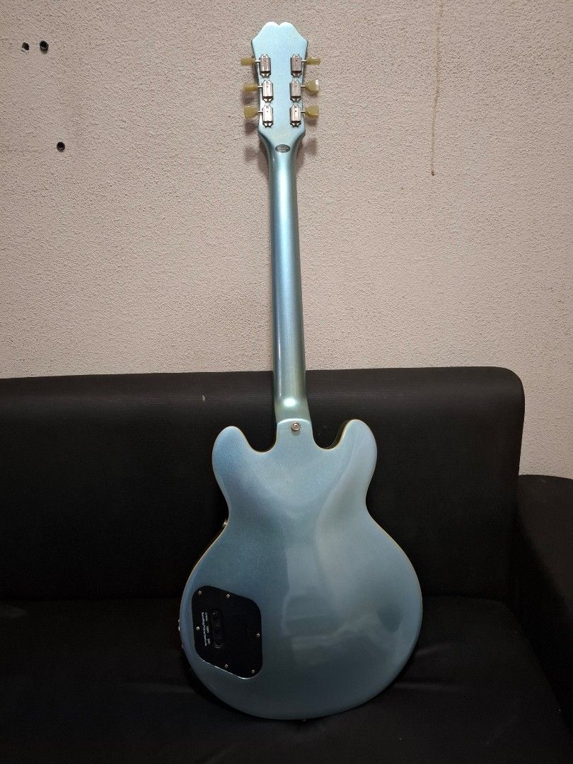 Epiphone Ultra-339 Electric Guitar (Category: Musical Instruments) located in Manila. Submitted by angelicaamor (Listing ID 1398230965, Image 3). Description: Epiphone ES 339 ULTRA PELHAM BLUE- 25K SQUIER STRAT - 5K If package bigay ko na lang 30k RFS : EMERGENCY PM for more details - Epiphone Ultra-339 electric guitar - Stunning blue finish - NanoMag pickup control with treble, bass, and gain knobs - Classic headstock design with Epiphone logo a