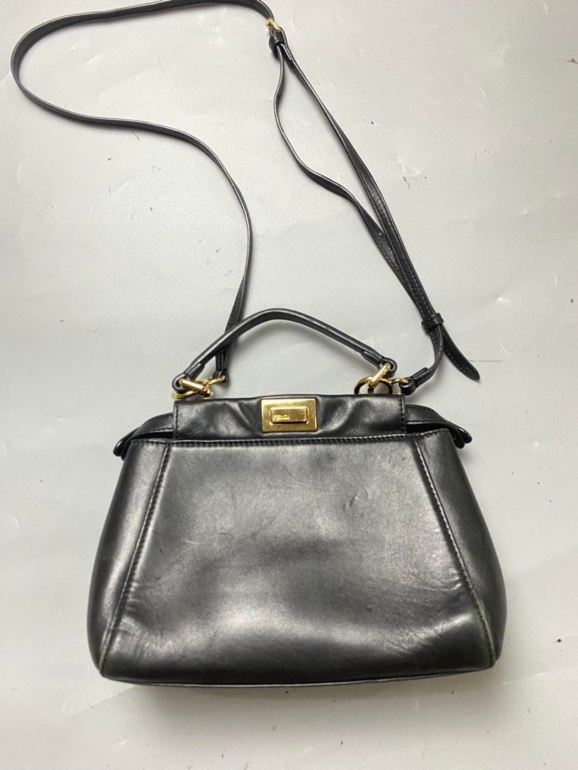 FENDİ PEEKABOO SMALL (Category: Luxury Bags & Wallets) located in Bacolod City. Submitted by chuchaystuffs (Listing ID 1398255555, Image 1). Description: For me this is orig pro self authentication and pa double check nyo po signs of use lng.
