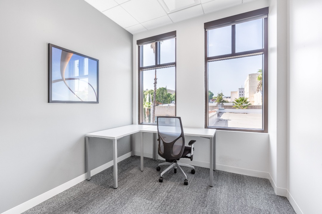 (Category: ) located in . Submitted by regus_official (Listing ID 1398312809, Image 1). Description: .