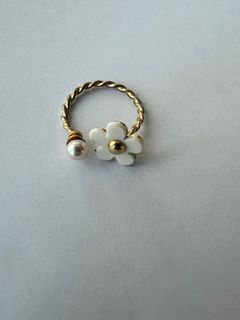 Gold Daisy Ring with Pearl(仿珠）指環/介指64205968452739110