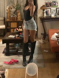(Category: ) located in . Submitted by icazcloset (Listing ID 1398247599, Image 1). Description: .