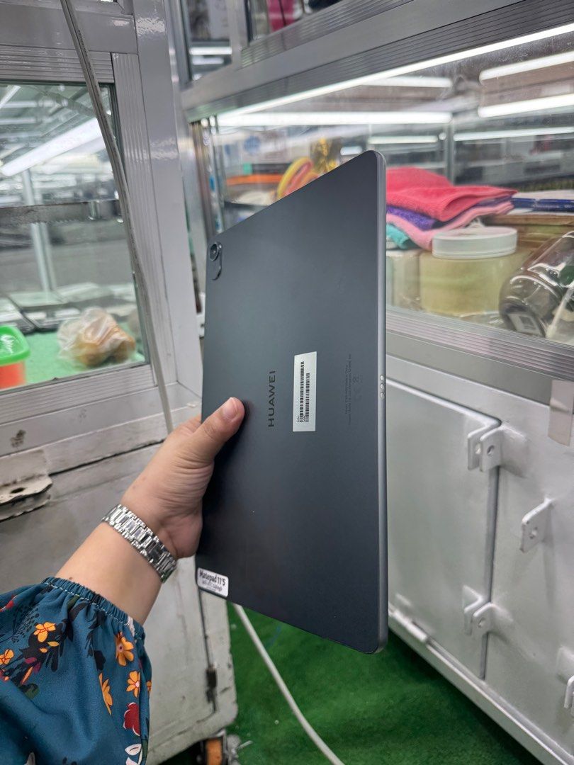 Huawei Matepad 11'5 128gb w/ keyboard (Category: Android) located in San Juan City. Submitted by keannagadgetph (Listing ID 1398307846, Image 2). Description: Available Units for today's POST! Huawei Matepad 11'5 / 128gb / Wifi / w/ keyboard - good condition - 98% Makinis - good battery - no issue / repair - Any colors available ~ Accepting SWAP / TRADE IN / INSTALLMENT / BINTA UNIT ~ CASH ON DELIVERY METRO MANILA / LBC PAYMENT FIRST ~ Store loca
