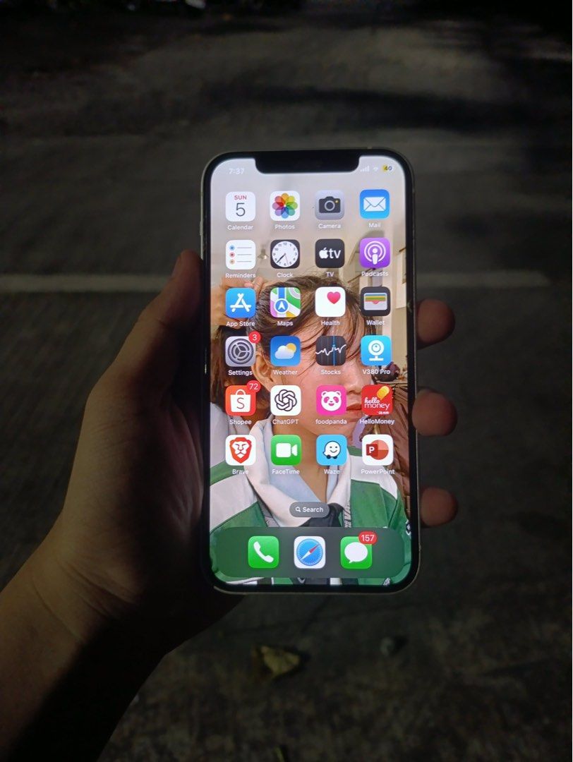 Iphone 12 64gb (Category: iPhone 12 Series) located in Caloocan City. Submitted by christianr55427 (Listing ID 1398240941, Image 3). Description: Orig battery 74 BH ✅True tone working ✅ Openline ✅ No Dents ✅ Face Id No Issue unli check.