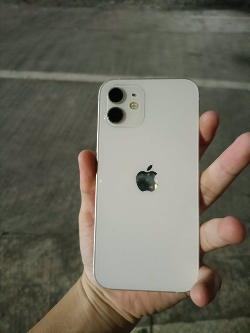 Iphone 12 64gb (Category: iPhone 12 Series) located in Caloocan City. Submitted by christianr55427 (Listing ID 1398240941, Image 1). Description: Orig battery 74 BH ✅True tone working ✅ Openline ✅ No Dents ✅ Face Id No Issue unli check.