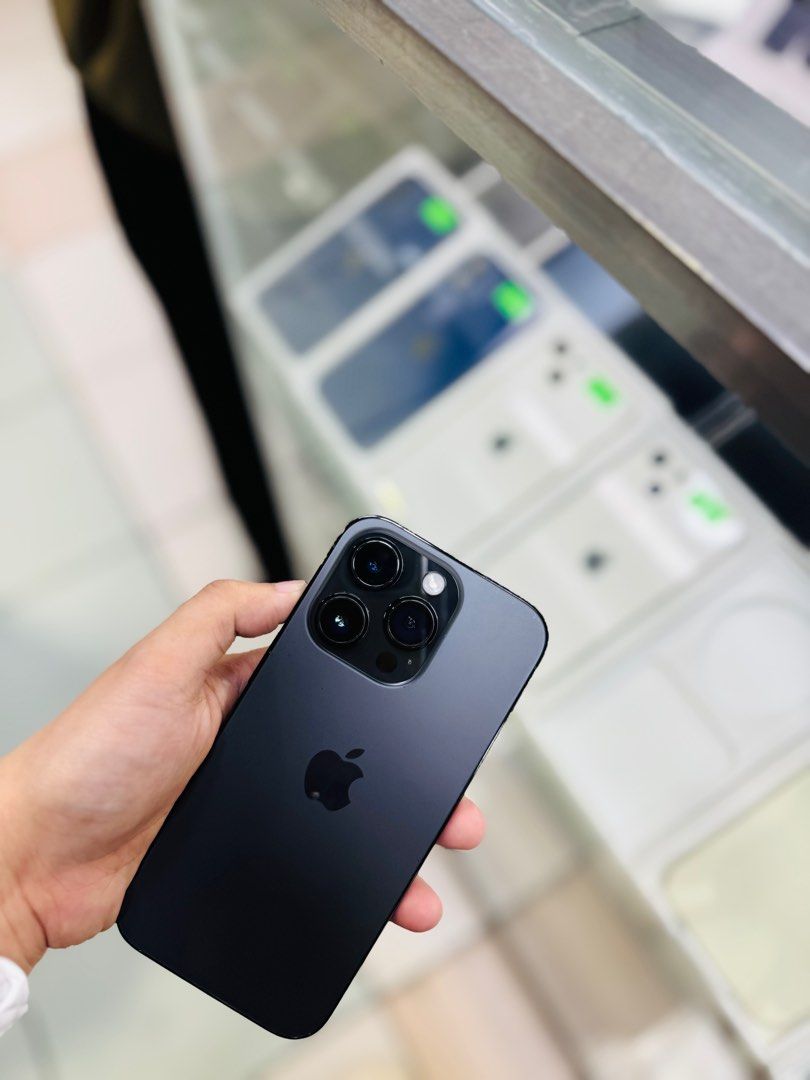 Iphone 14 Pro 256GB 96BH no issues Globelocked NTC approved (Category: iPhone 14 Series) located in San Juan City. Submitted by najihahtelecomshop2018 (Listing ID 1398309872, Image 1). Description: Legit Store | Original unit FOR SALE | TRADE / SWAP ▫️INSTALLMENT thru: 🔸Credit Card (straight / installment) 🔸Ggives / Gcredit + 6% interest 🔸Spay Later + 6% interest (RFS: Buy and Sell any kinds of Gadgets) Description: iPhone 14 Pro 256GB ( other