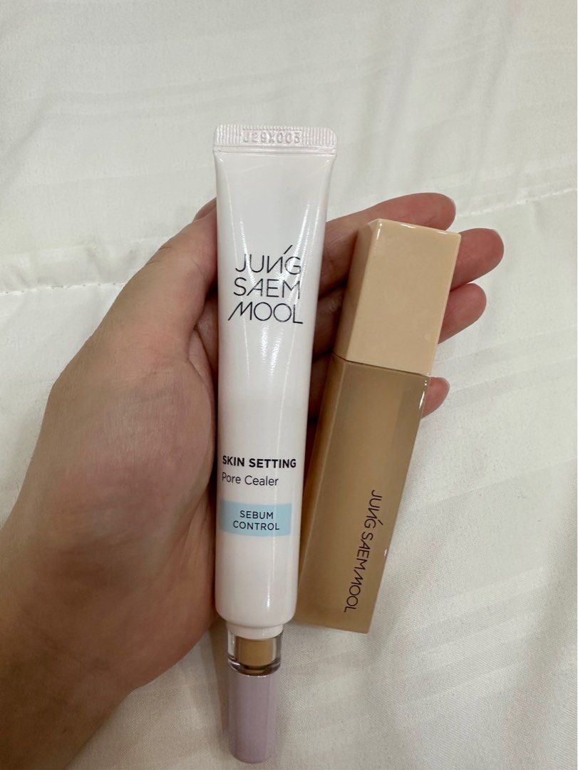 Jung Saem Mool Pore Cealer (primer) + Concealer (Category: Makeup) located in Manila. Submitted by angeladeclutters (Listing ID 1398245218, Image 1). Description: Selling low! ❤️ Bought from Korea! Jung Saem Mool Skin Setting Pore Cealer (feels like benefit porefessional) - used twice only! Expiry - 04/28/2027 Jung Saem Mool Conealer in Light - used thrice only! Expiry - 05/10/2027 Rfs: Decluttering (too much makeup) Helping Tags Mac Bobbi Brown 