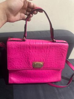 （分類：）位於 。 由 pinkysuit 提交（商品編號 1398319925，圖片 1）。簡介： 。