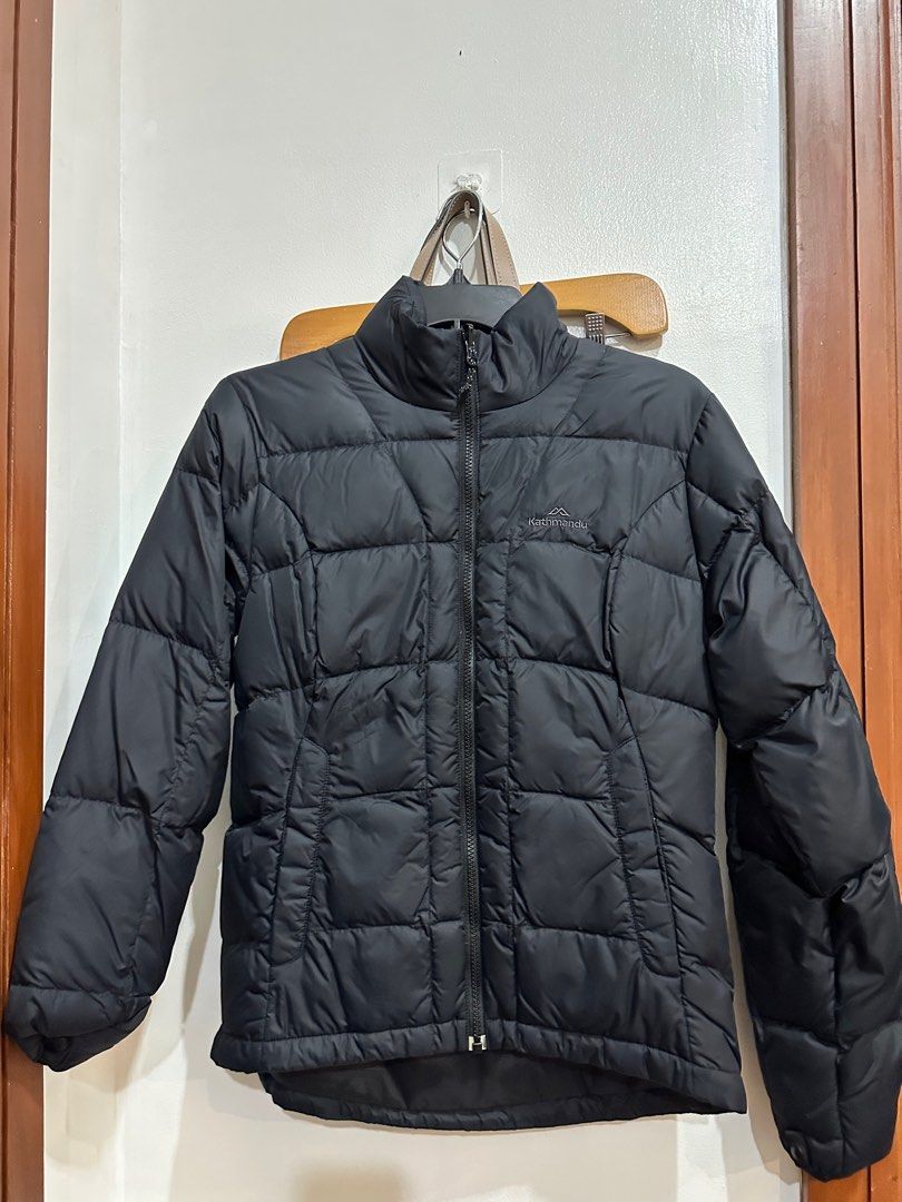 Kathmandu Black Puffer Puffy Down Duckdown 550 Jacket Winter Coat (Category: Coats, Jackets and Outerwear) located in Quezon City. Submitted by decluttering_alot (Listing ID 1398184429, Image 1). Description: Used once then just stored, super nice and warm, prety much like brand new Definitely much warmer than Uniqlo jackets because of the duckdown 550. Design is as nice as Arcteryx north face etc Size: AU/NZ 8 which is US 4, fits small to medium