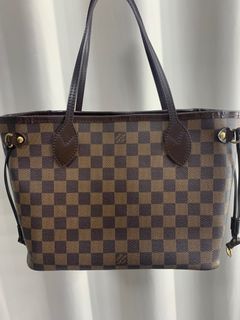 (Category: ) located in . Submitted by prelovedsaleitems (Listing ID 1398175397, Image 1). Description: .