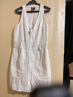 (Category: ) located in . Submitted by aracat (Listing ID 1398176804, Image 1). Description: .