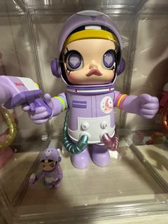 Buzz Lightyear Mega Space Molly 400%, Hobbies & Toys, Toys & Games