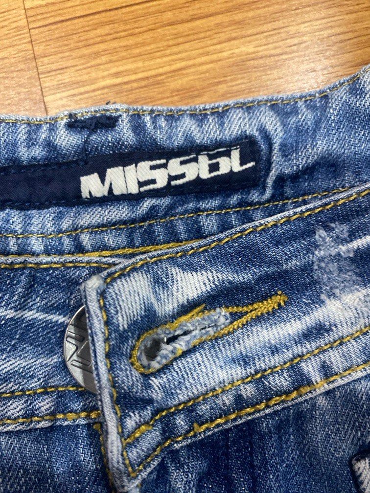 Miss Sixty Low Waited Jeans (Category: Jeans) located in Quezon City. Submitted by evlinc (Listing ID 1398296463, Image 3). Description: RFS: fits me, not bodyhugging MOP: Gcash Delivery: Same Day Delivery / JNT.