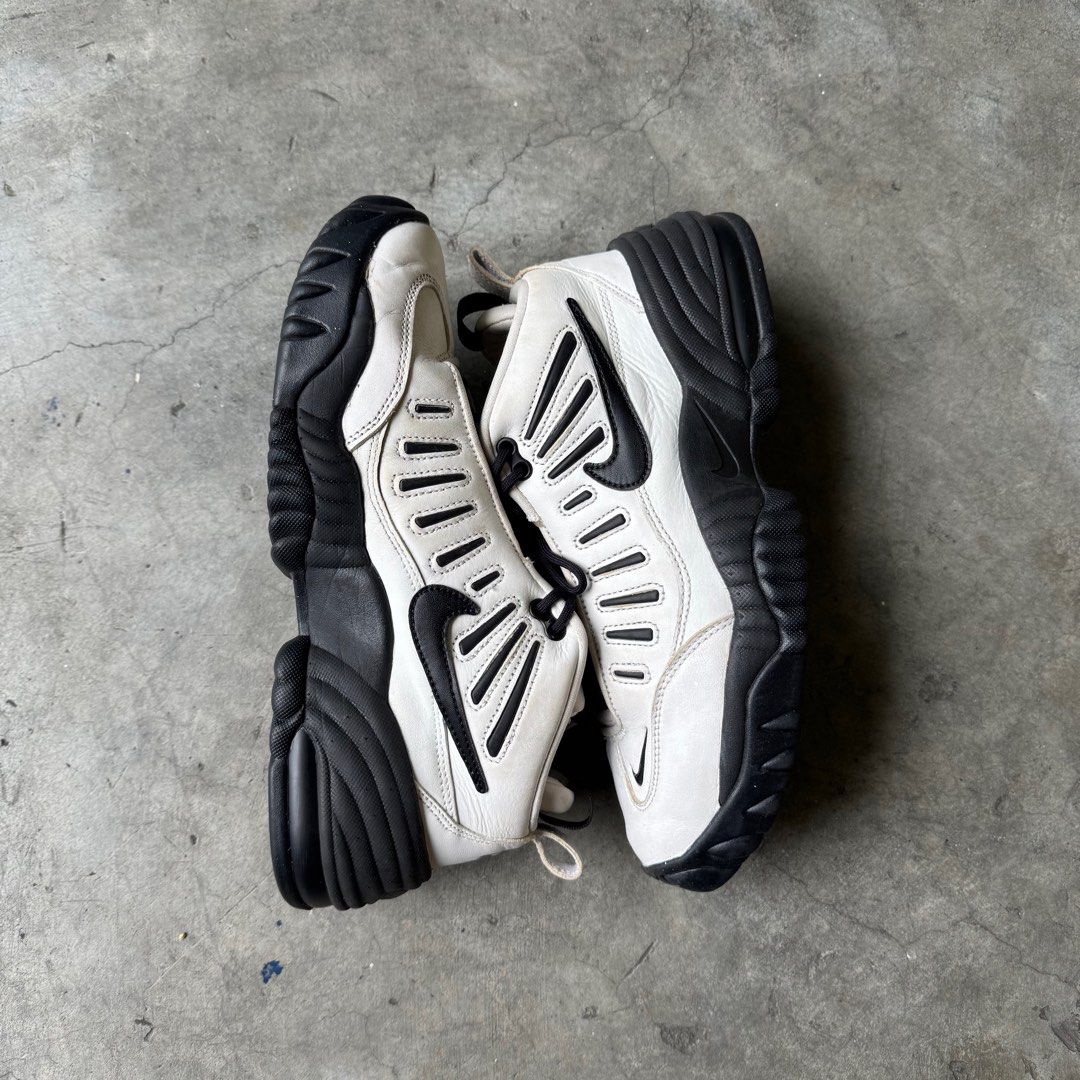 Nike ambush (Category: Sneakers) located in Manila. Submitted by wockesha (Listing ID 1398319323, Image 1). Description: Nike x Ambush 8mens/26cm Excellent Condition Missing Strap 3500 .