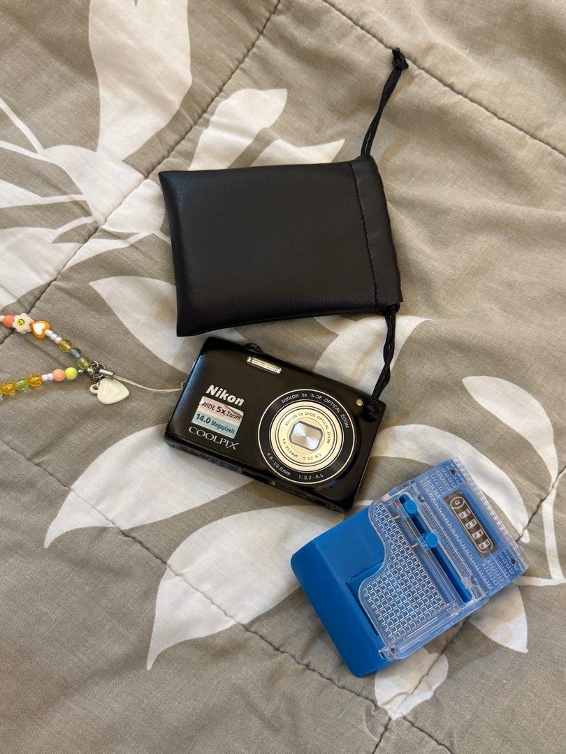 Nikon Coolpix S3100 (Category: Cameras) located in Manila. Submitted by deamrclno66967 (Listing ID 1398305329, Image 2). Description: - Nikon Coolpix Digital Camera - 14.0 Megapixel Sensor - 5x Zoom - Includes: Black Pouch and Battery Charger - Video Button not working ❌ - No battery included ❌ .