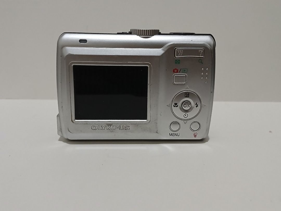 Olympus FE-15 Digital Camera (defective) (Category: Cameras) located in Caloocan City. Submitted by ishfilmss1201 (Listing ID 1398258843, Image 2). Description: - Olympus FE-15 Digital Camera - 6.0 Megapixel Resolution - Built-in Flash - Zoom Lens - Silver Finish - LCD Screen - Power Button - Menu Button - USB Port 🚚 Mode of delivery: J&T / Lalamove 🏦 Mode of payment: Gcash 📍 Location: Bagong Silang, Caloocan City See my profile for more camer