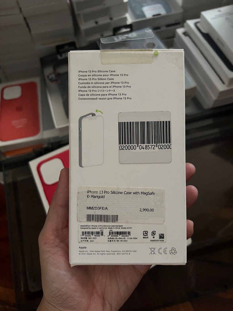Original Apple Silicone MagSafe Case for iPhone 13 Pro ONLY (Category: Cases & Sleeves) located in Manila. Submitted by razelysonn (Listing ID 1398242551, Image 3). Description: 1,500 each Fixed price.