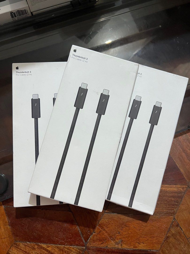Original Apple Thunderbolt 3 Pro Cable ( 2 meters ) (Category: Chargers & Cables) located in Manila. Submitted by razelysonn (Listing ID 1398243424, Image 1). Description: 3pcs left fixed price :).