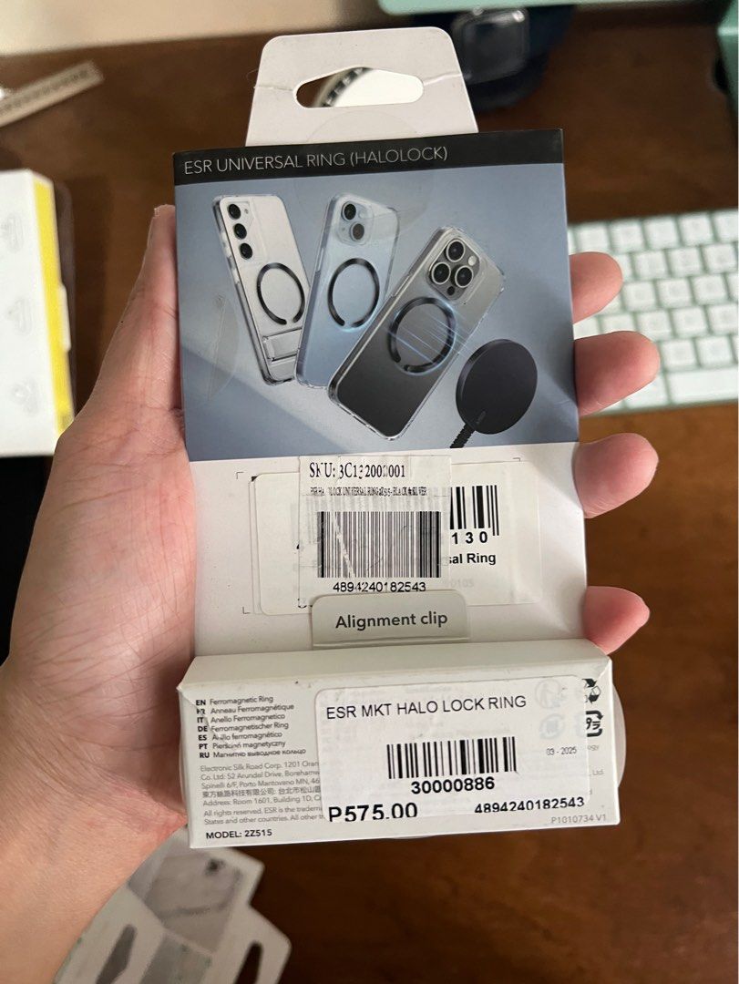 Original ESR MagSafe Magnetic Universal Ring (Category: Cases & Sleeves) located in Manila. Submitted by razelysonn (Listing ID 1398240849, Image 2). Description: BELOW SRP FIXED PRICE :).