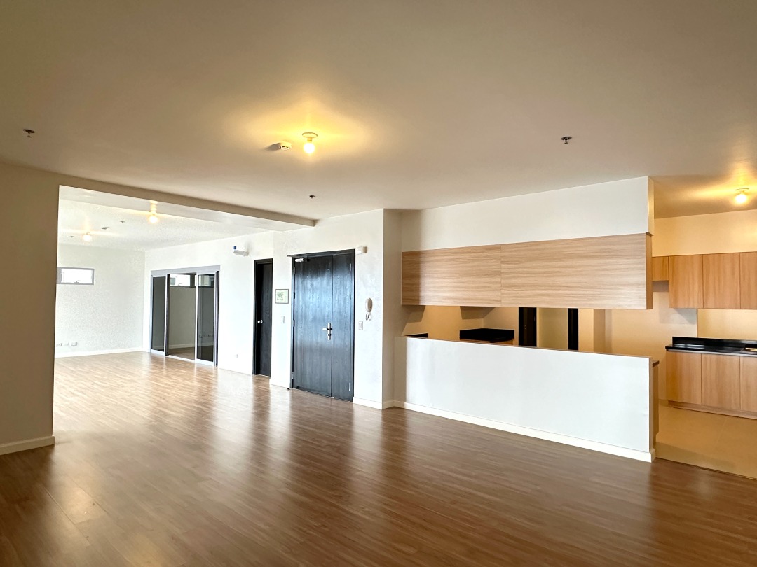 (Category: ) located in . Submitted by jojotheleadrealty (Listing ID 1398265635, Image 1). Description: .