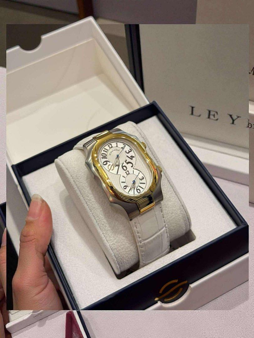 Philip Stein Watch Large (Category: Luxury Watches) located in Santa Rosa. Submitted by miqboutique (Listing ID 1398176720, Image 1). Description: Philip Stein Watch Large ₱27,499 + SF • Ready to ship • Guaranteed Original Fb page: Miq's Boutique.