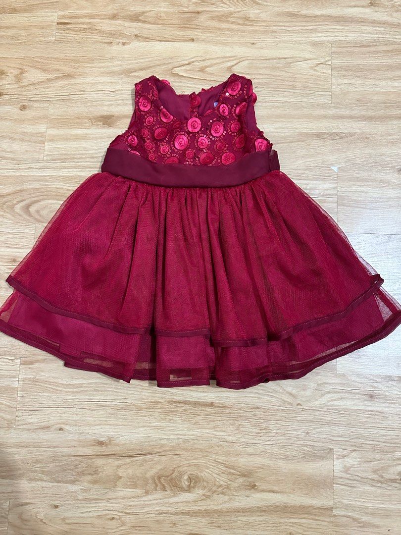 Purple Candy Dress - 12 months (Category: Babies & Kids Fashion) located in Cavite. Submitted by TumeAltas (Listing ID 1398171690, Image 3). Description: - Beautiful burgundy Candy dress - Size: 12 months - Features: - Circular sequin bodice - Layered tulle skirt - Matching waist bow - Ideal for special occasions -Perfect for Christmas outfit.