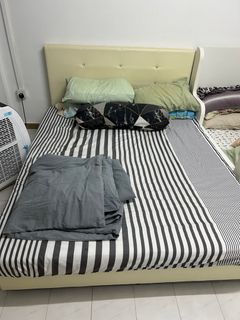 (Category: ) located in . Submitted by Suzyyyyy19 (Listing ID 1398300051, Image 1). Description: .