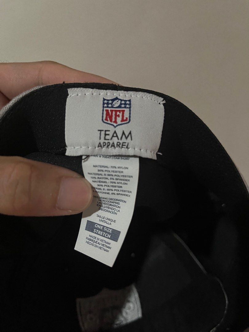 Raiders New Era Hat (Category: Caps & Hats) located in Quezon City. Submitted by _earlb (Listing ID 1398173690, Image 2). Description: New era fitted hat Curved brim All original Never used .