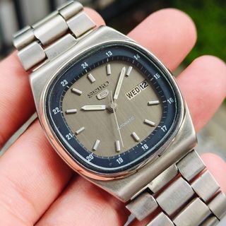 (Category: ) located in . Submitted by max_tan12 (Listing ID 1398273659, Image 1). Description: .